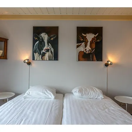 Lovely Holiday Home In Texel Near Sea