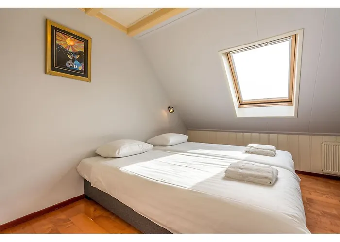 Lovely In Texel Near Sea Дом отдыха Oost (Texel)