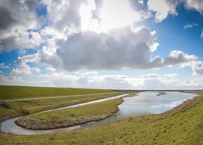 Дом отдыха Lovely In Texel Near Sea *